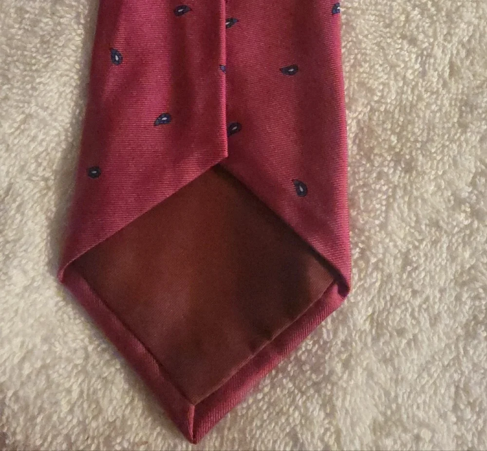 Men's Burgundy Tie with Navy Paisley Accents